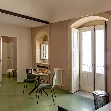 ベッド・アンド・ブレックファスト Casa Dei Giurati パラッツォーロ・アクレイデ