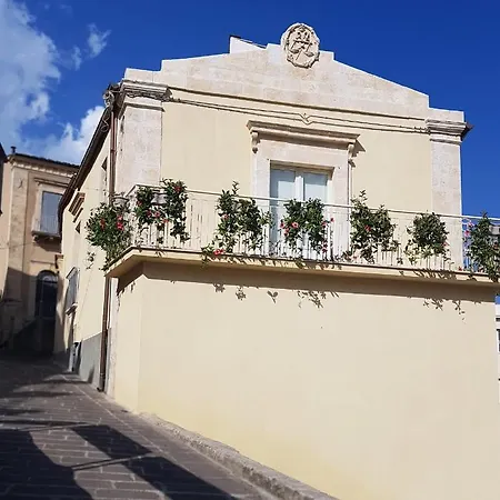 Casa Dei Giurati