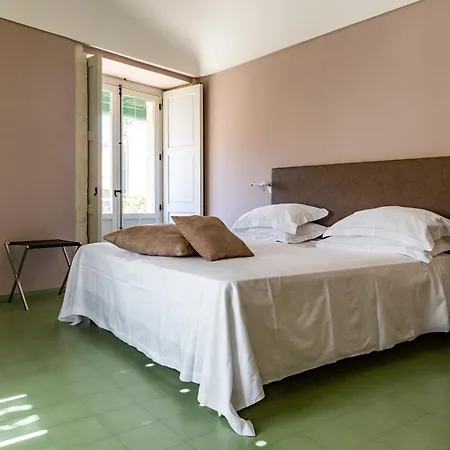 Casa Dei Giurati ベッド・アンド・ブレックファスト パラッツォーロ・アクレイデ